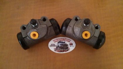 Picture of Brake Wheel Cylinder FRONT, 1961-67 Scout 80, 800
