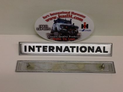 Picture of INTERNATIONAL OEM Emblem Scout II, Travelall